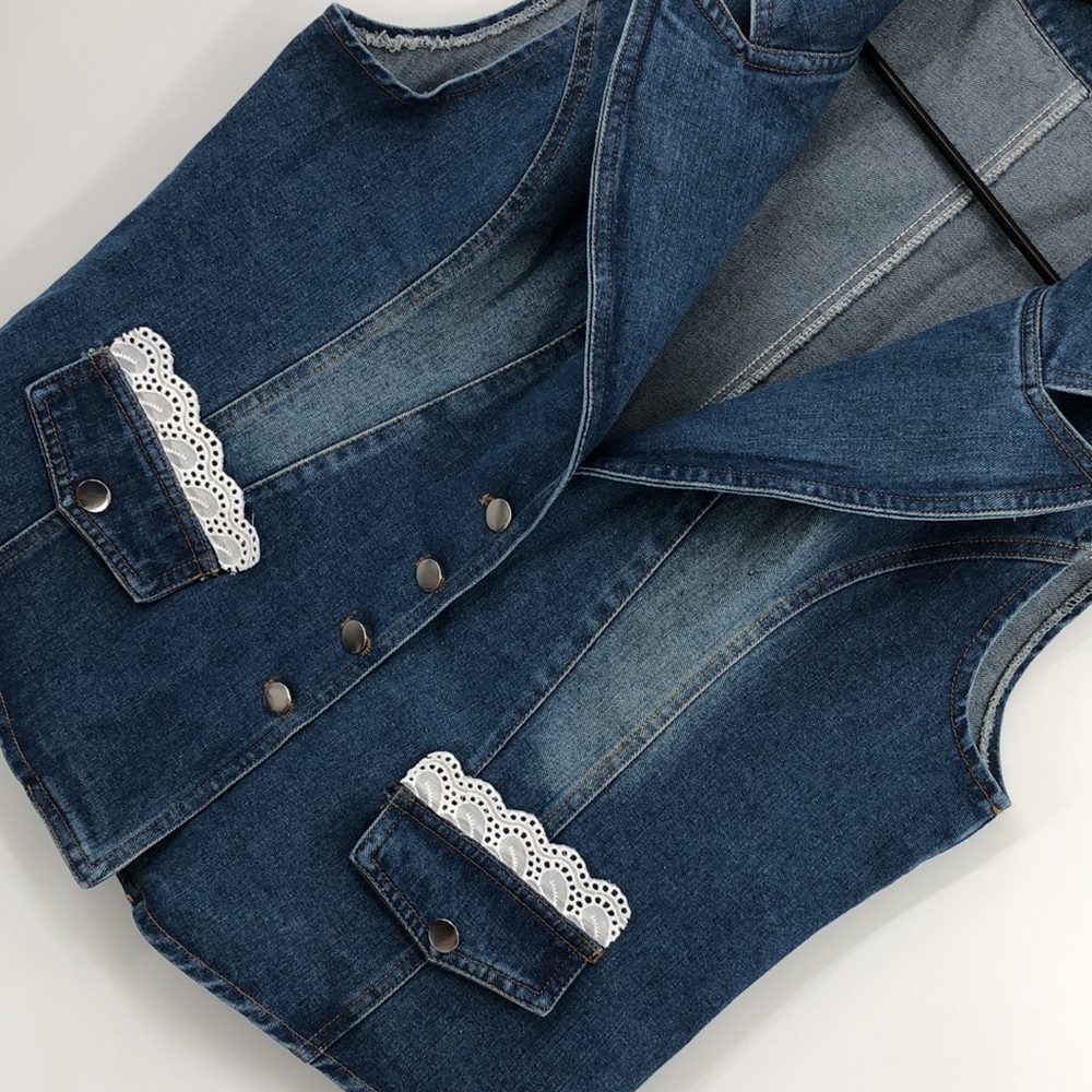 Denim Vest Button Down with Lace Accents Over Faux Pockets Size XL - Picture 2 of 5